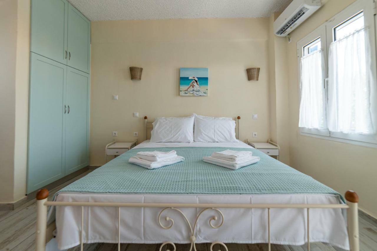 Cyclades Luxury Studios Nea Poteidaia Dış mekan fotoğraf